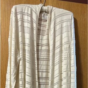 Ladies cardigan sweater. 41 Hawthorn. 2X. Ivory color. Rayon, nylon, spandex.
